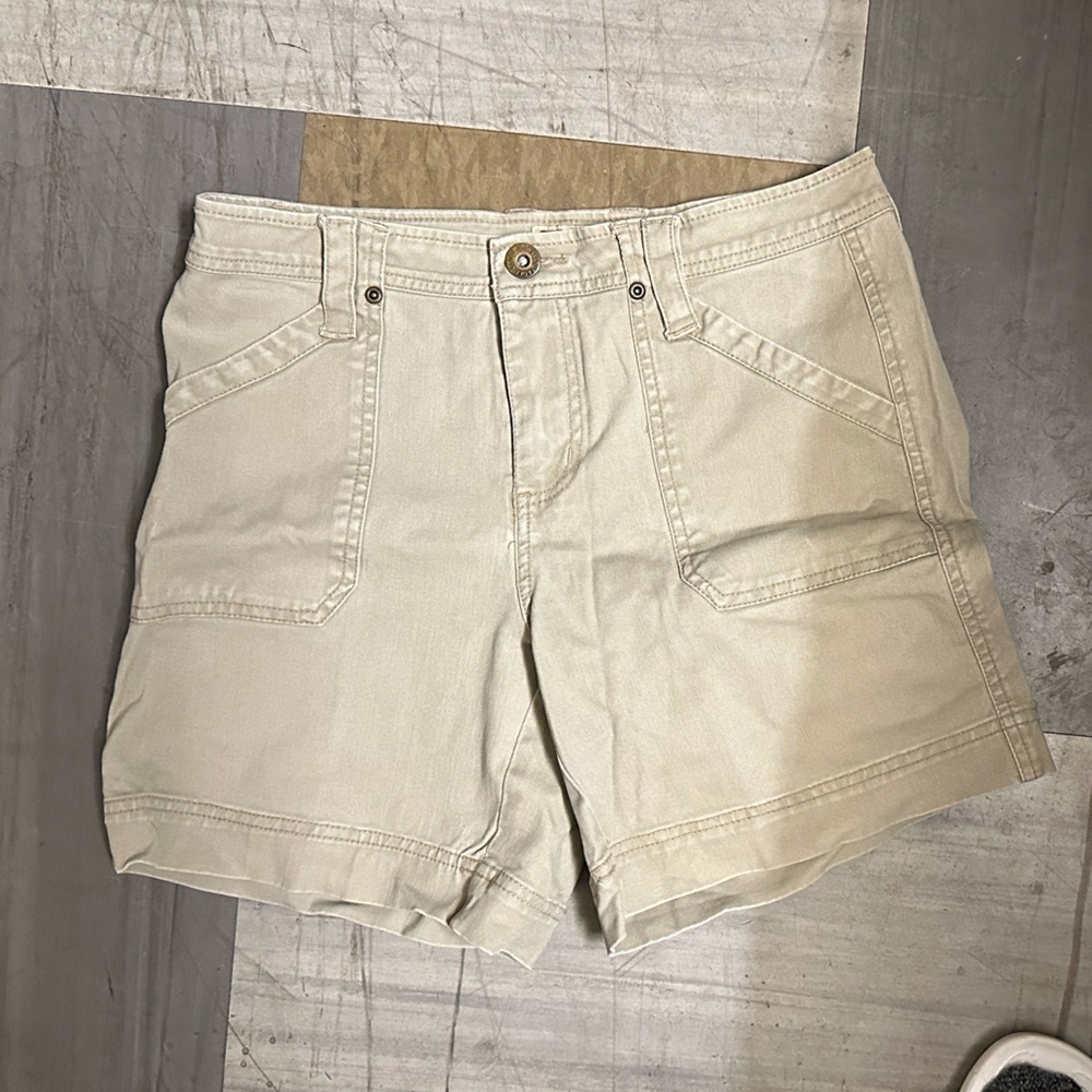Khaki shorts